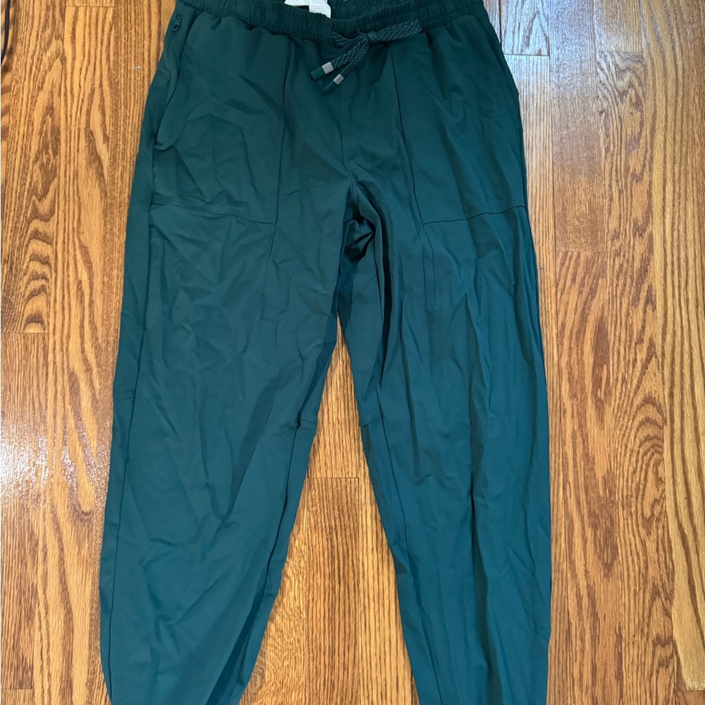 Fabletics Women’s Green Pants